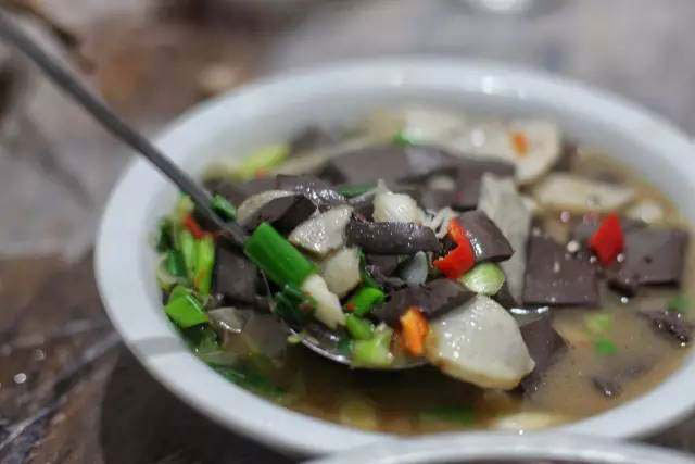 广丰竽头煮猪血